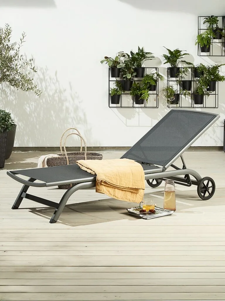 Le parfait condensé d'élégance et d'économies pour attaquer la saison estivale